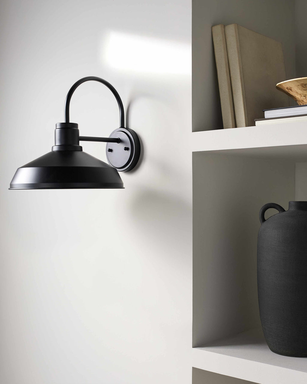 Soestdijk Outdoor Wall Sconce